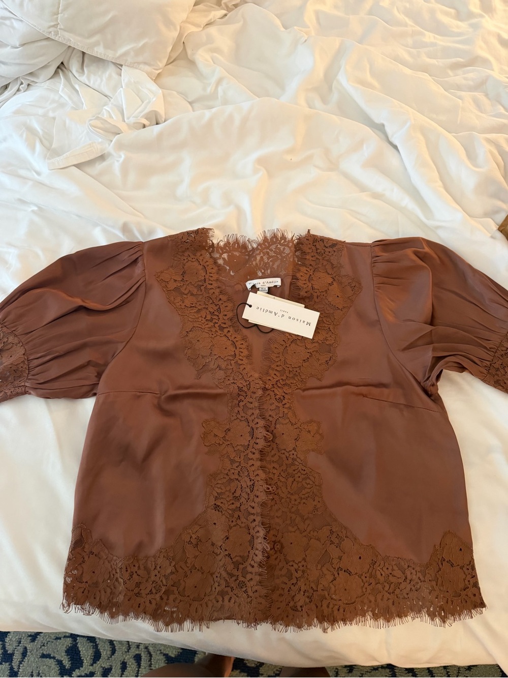 DOEN inspired Brown Lace-Trim Puff Sleeve Top
